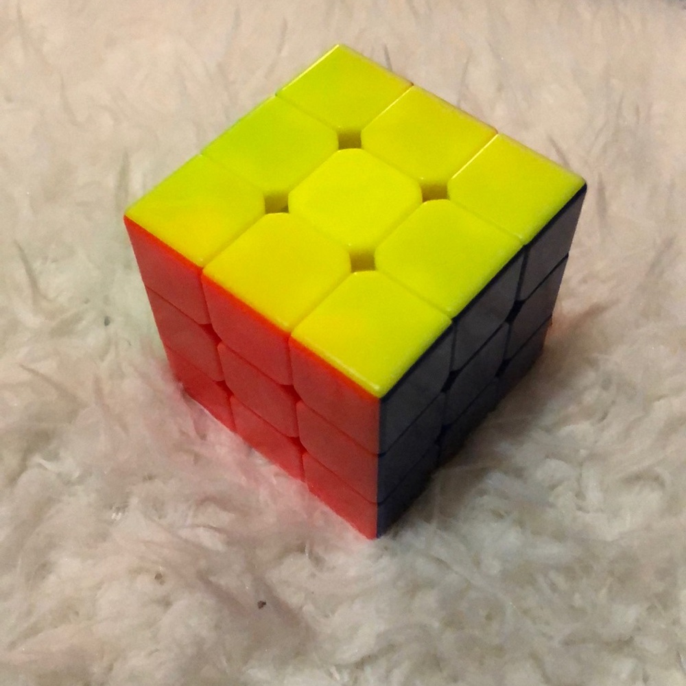 Stickerless Cyclone Cube